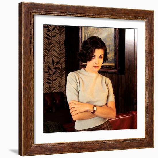 SHERILYN FENN. "Twin Peaks" [1990], directed by DAVID LYNCH.-null-Framed Premium Photographic Print