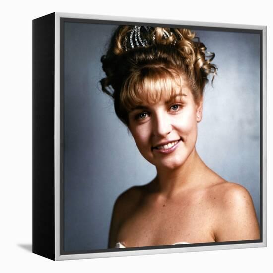 SHERYL LEE. "Twin Peaks" [1990], directed by DAVID LYNCH.-null-Framed Stretched Canvas