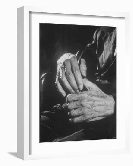 Shot of Hands Belonging to an Old Man-Carl Mydans-Framed Photographic Print