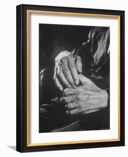 Shot of Hands Belonging to an Old Man-Carl Mydans-Framed Photographic Print