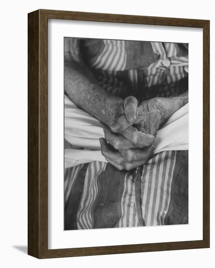 Shot of Hands Belonging to an Old Woman-Carl Mydans-Framed Photographic Print