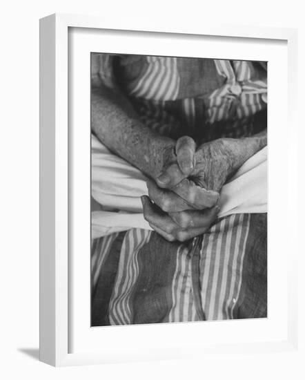 Shot of Hands Belonging to an Old Woman-Carl Mydans-Framed Photographic Print