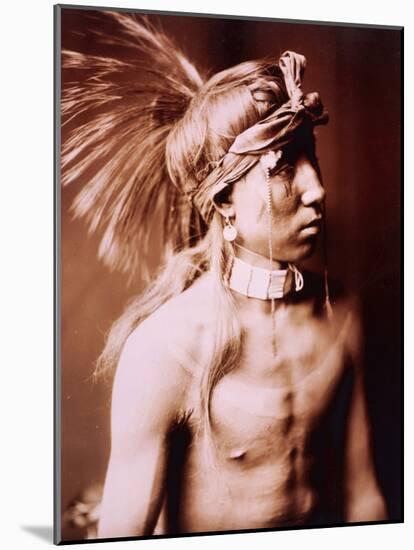 Shows As He Goes-Edward S^ Curtis-Mounted Photo