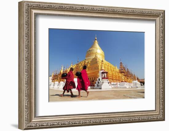 Shwezigon Paya, Bagan, Myanmar.-Sathitanont N-Framed Photographic Print