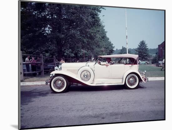 Side View of Classic 1930 Dusenberg Phaeton-Peter Stackpole-Mounted Photographic Print