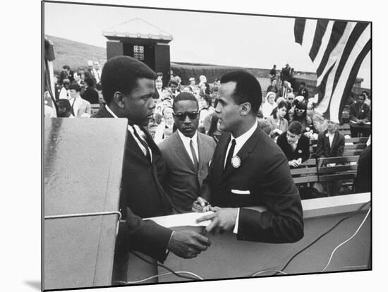 Sidney Poitier with Harry Belafonte, and Southern Sit in Leader Bernard Lee, at Civil Rights Rally-Al Fenn-Mounted Premium Photographic Print