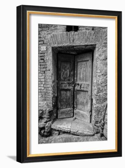 Siena Door-Moises Levy-Framed Photographic Print