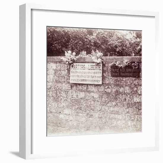Sign in memory of civilians who were shot by the Germans, Dinant, Belgium, c1914-c1918-Unknown-Framed Photographic Print