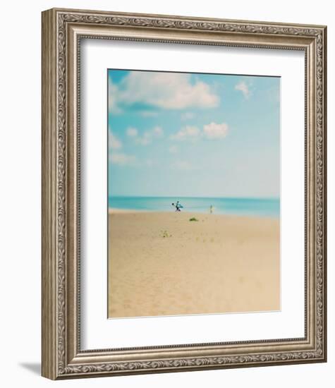 Silent Observer-Myan Soffia-Framed Art Print