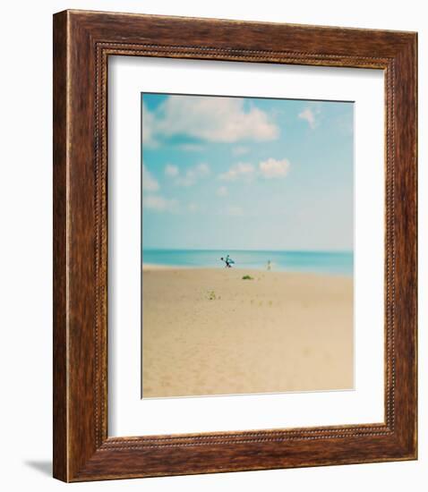 Silent Observer-Myan Soffia-Framed Art Print