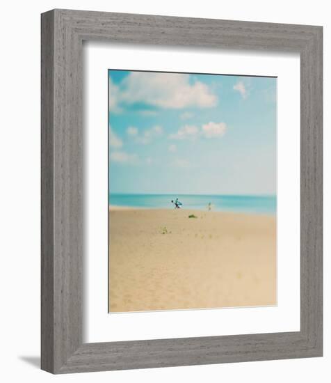 Silent Observer-Myan Soffia-Framed Art Print