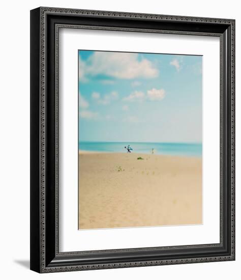 Silent Observer-Myan Soffia-Framed Art Print