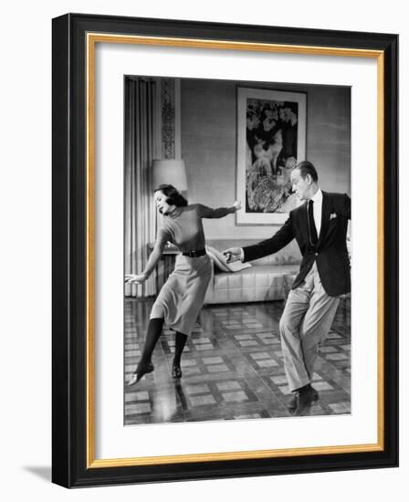 Silk Stockings, (aka La Belle De Moscou Silk Stockings), Cyd Charisse, Fred Astaire, 1957-null-Framed Photo