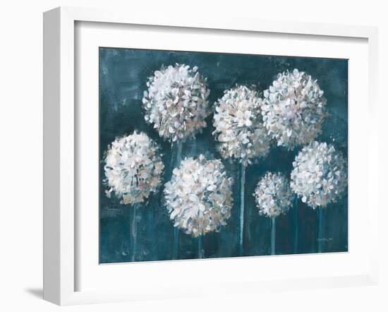 Simple Agapanthus Dark-Danhui Nai-Framed Art Print