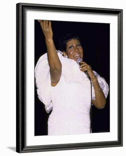 Singer Aretha Franklin Performing-David Mcgough-Framed Premium Photographic Print