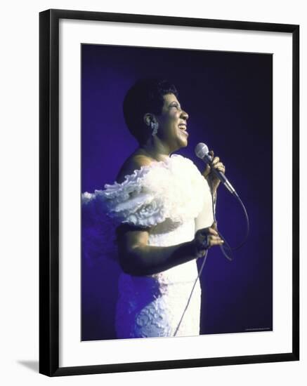 Singer Aretha Franklin Performing-David Mcgough-Framed Premium Photographic Print