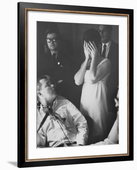 Singer Barbra Streisand-null-Framed Premium Photographic Print