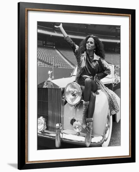 Singer Diana Ross-David Mcgough-Framed Premium Photographic Print