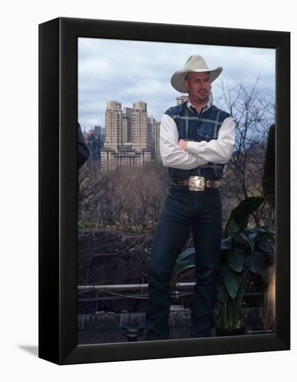 Singer Garth Brooks in Central Park-Dave Allocca-Framed Premier Image Canvas