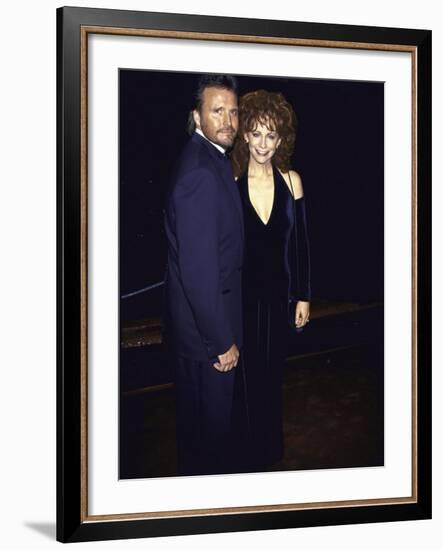 Singer Reba Mcentire and Husband, Narvel Blackstock-Milan Ryba-Framed Premium Photographic Print