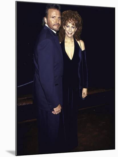 Singer Reba Mcentire and Husband, Narvel Blackstock-Milan Ryba-Mounted Premium Photographic Print