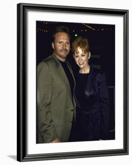 Singer Reba Mcentire and Husband, Narvel Blackstock-Mirek Towski-Framed Premium Photographic Print