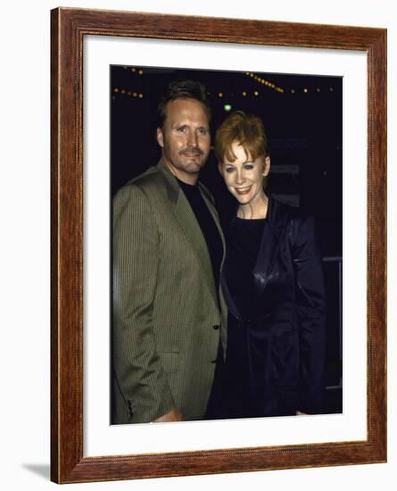 Singer Reba Mcentire and Husband, Narvel Blackstock-Mirek Towski-Framed Premium Photographic Print