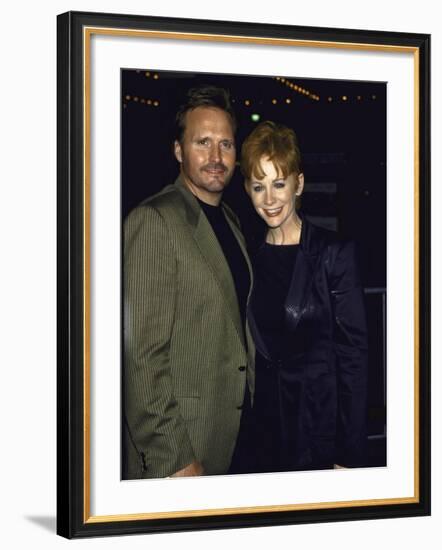 Singer Reba Mcentire and Husband, Narvel Blackstock-Mirek Towski-Framed Premium Photographic Print