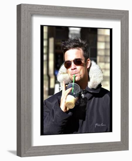 Singer Robbie Williams Pictured in Edinburgh, March 2002-null-Framed Photographic Print