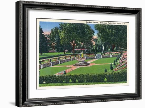 Sioux Falls, South Dakota, McKennan Park View of the Sunken Gardens-Lantern Press-Framed Art Print