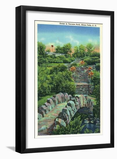 Sioux Falls, South Dakota, Scenic View in Terrace Park-Lantern Press-Framed Art Print