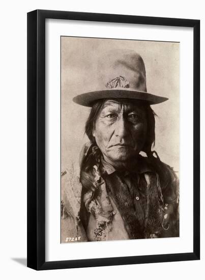 Sitting Bull (Tatanka Iyotake) 1831-1890 Teton Sioux Indian Chief-null-Framed Giclee Print