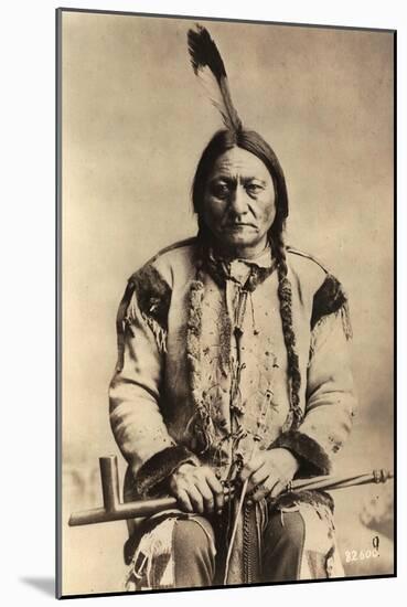 Sitting Bull (Tatanka Iyotake) 1831-90 Teton Sioux Indian Chief-null-Mounted Giclee Print