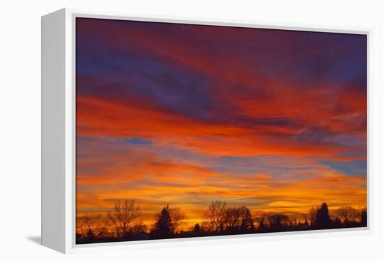 Sky at sunset, Winnipeg, Manitoba, Canada.-Mike Grandmaison-Framed Premier Image Canvas