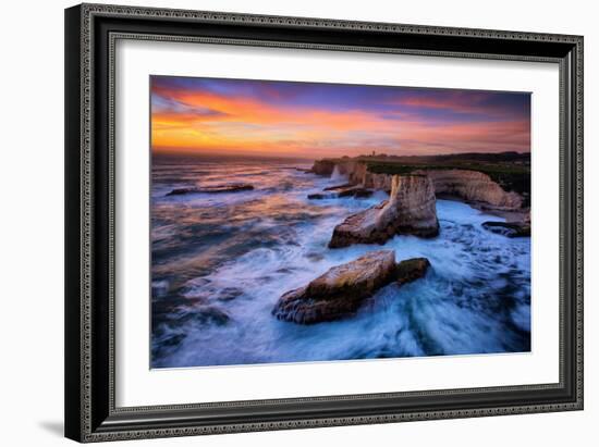 Sky Fire at Shark Fin Cove, California Coast, Santa Cruz, Davenport-Vincent James-Framed Premium Photographic Print