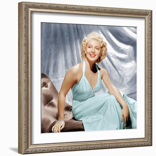 SLIGHTLY DANGEROUS, Lana Turner, 1943-null-Framed Photo