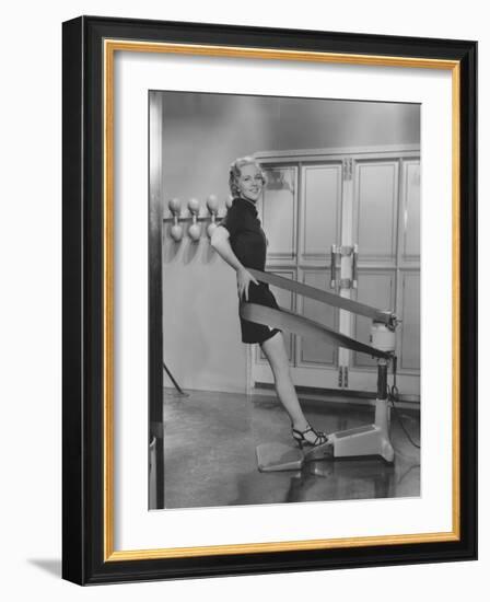 Slimming Down-null-Framed Photo