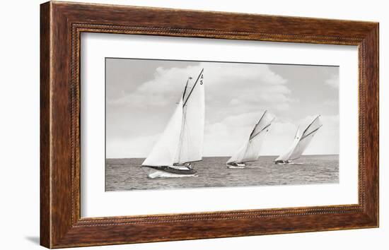 Sloops racing, 1926-null-Framed Giclee Print