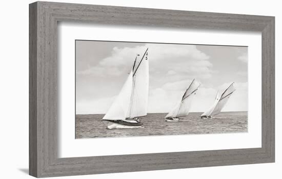 Sloops racing, 1926-null-Framed Giclee Print