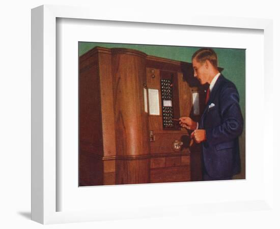 Slot machine that plays bridge, 1938-Unknown-Framed Giclee Print