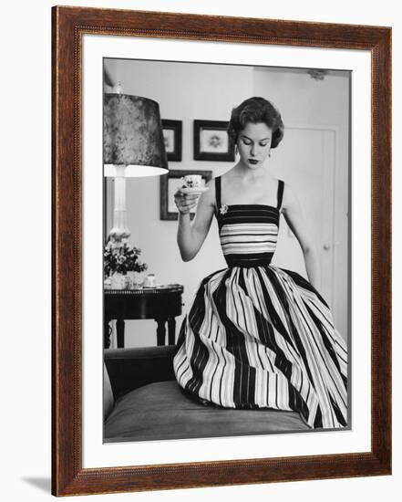 Small Bag Wardrobe Fashion-Gordon Parks-Framed Premium Photographic Print