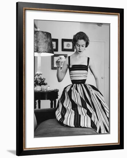 Small Bag Wardrobe Fashion-Gordon Parks-Framed Photographic Print