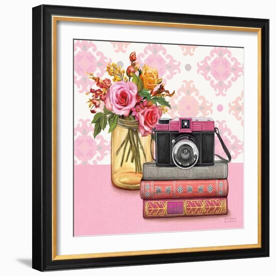 Smile Vintage Vignette-Art Atelier Alliance-Framed Art Print