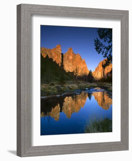 Smith Rock Vertical-Ike Leahy-Framed Photographic Print