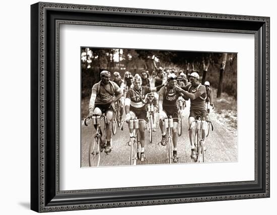 Smokers-Presse ’E Sports-Framed Photographic Print