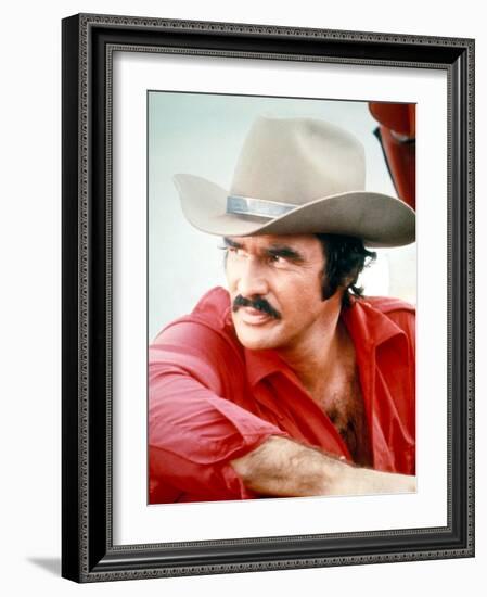 Smokey and the Bandit, Burt Reynolds, 1977-null-Framed Photo