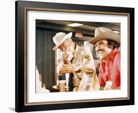 Smokey And The Bandit, Jackie Gleason, Burt Reynolds, 1977-null-Framed Photo