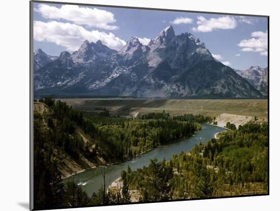 Snake River with the Grand Tetons in the Background, Jackson Hole, Wyoming-Alfred Eisenstaedt-Mounted Photographic Print