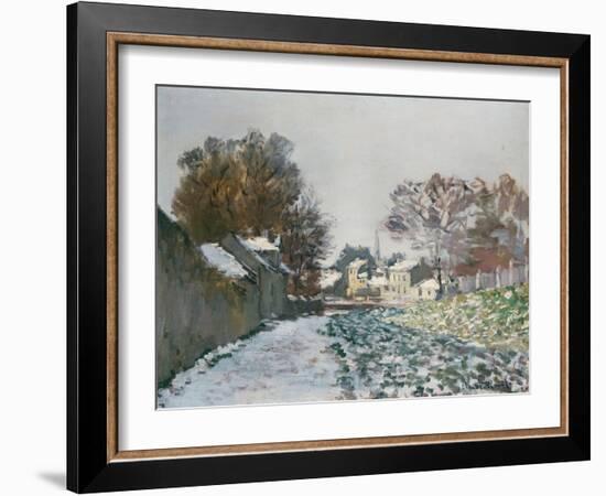 Snow at Argenteuil. Neige a Argenteuil. 1874-Claude Monet-Framed Giclee Print