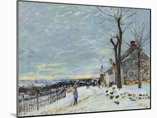 Snow at Veneux Nadon-Alfred Sisley-Mounted Art Print